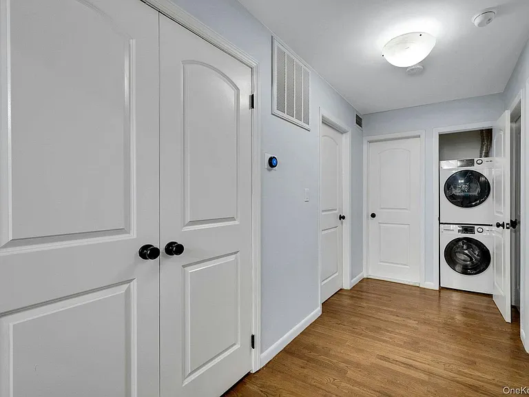 186 Midland Ave #1 — Photo 14