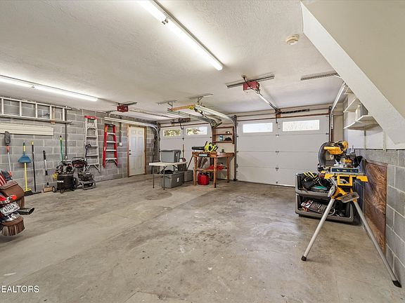 4th image of 4227 Larigo Dr
