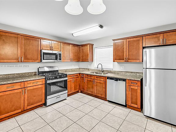 4th image of 7358 Willow Springs Cir S