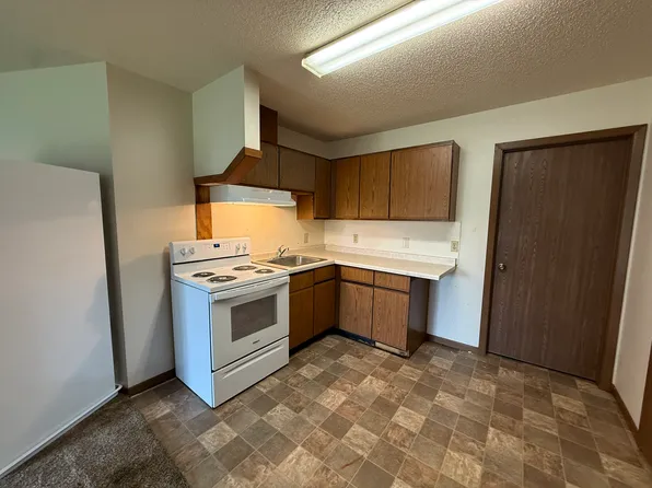 370 E Birch Ave, Barron, WI