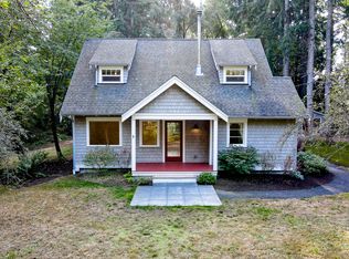 8013 NE Bucklin Hill Rd, Bainbridge Island, WA 98110