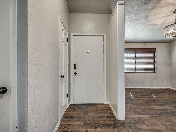 3rd image of 2900 N Viewpoint Dr