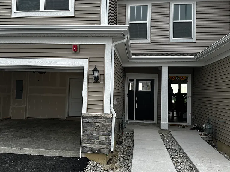 231 Cooney Way #101 — Photo 3