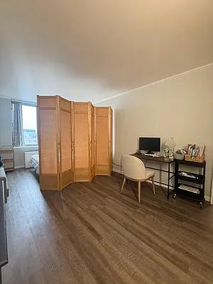 Living room, photo 2