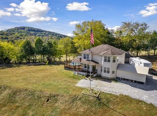74 McKinney Rd, Gordonsville, TN 38563