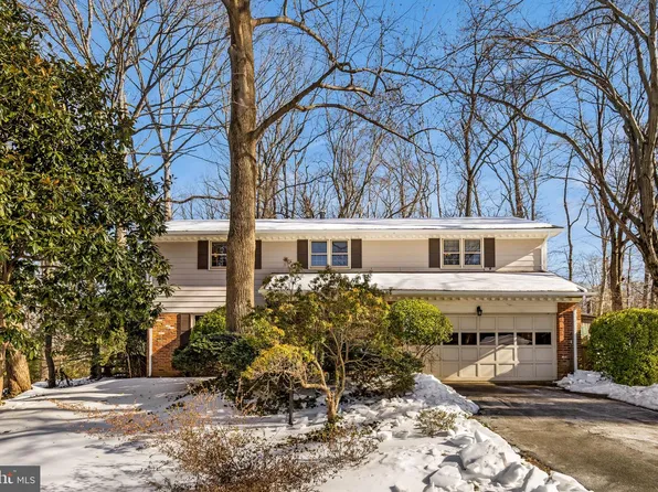 7105 Devonshire Rd, Alexandria, VA 22307