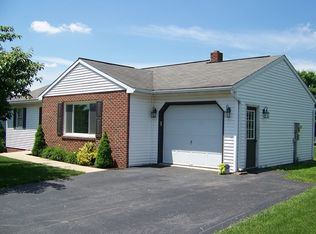104 Dogwood Dr, Narvon, PA 17555