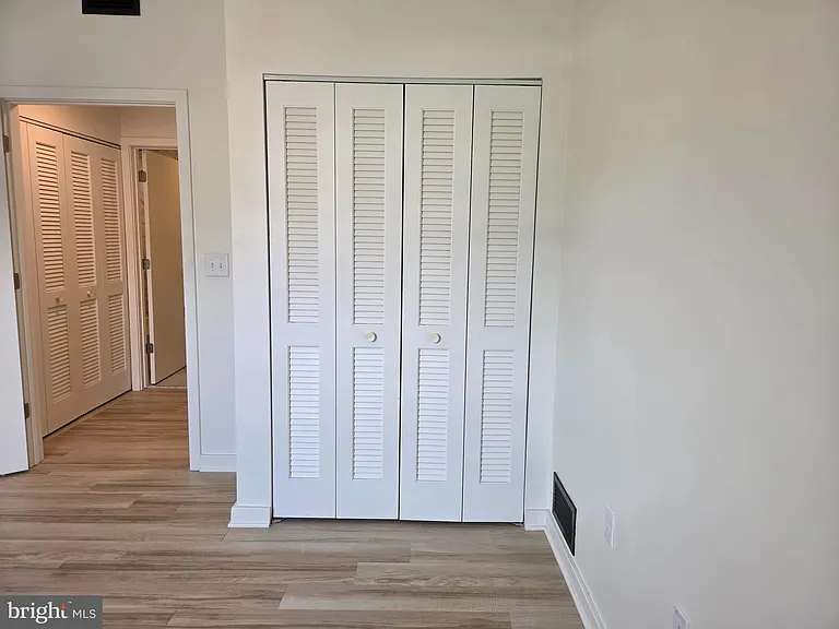 102 Hanover St #208 — Photo 13