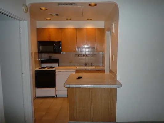 Rented by New Yorker Realty | media 49