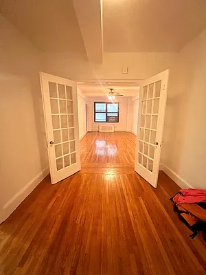 Rented by R New York | media 14