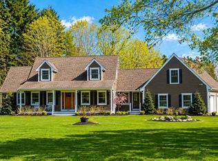 352 North Ave, Rochester, MA 02770