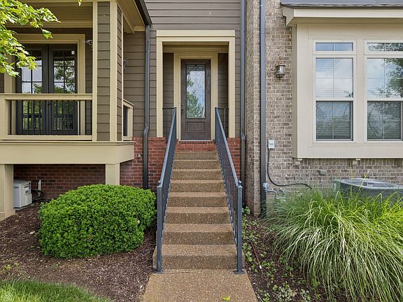 5th image of 1102 Smokewood Way