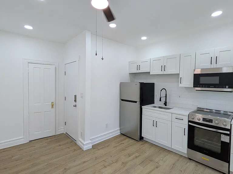 440 N 9th St #2 — Photo 5