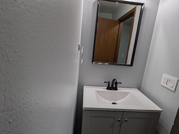 Unit Photo
