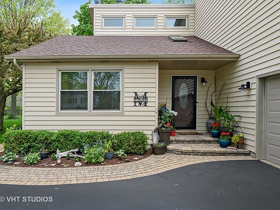 3rd image of 350 Tanglewood Dr