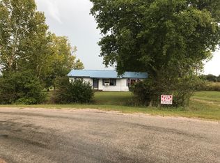 11884 Loves Valley Rd, Marietta, OK 73448