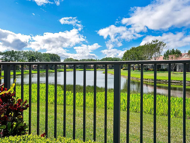 5335 Vernio Ln — Photo 43
