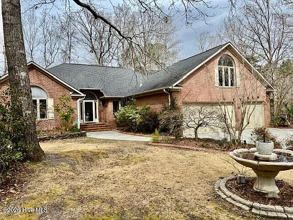 2nd image of 236 Ravenswood Road