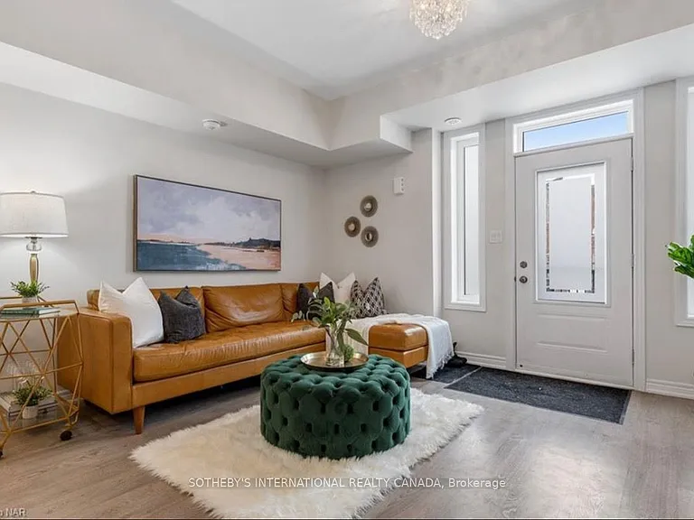 218 Law Dr — Photo 5