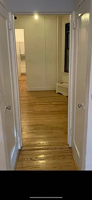 Rented by Manhattan Flats | media 10