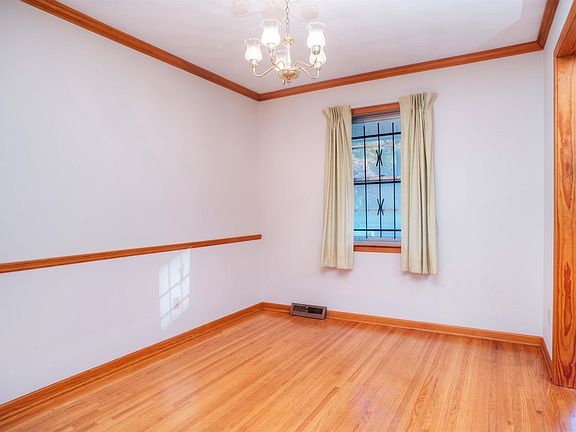 2nd image of 6242 Gillham Dr
