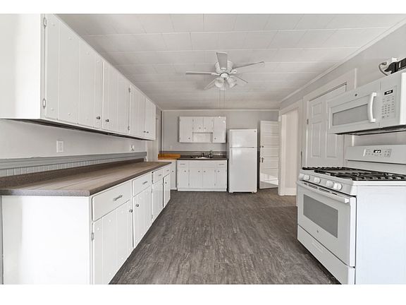 2nd image of 49 Brooks Ave #2