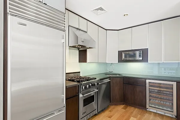 Rented by Citi Habitats | media 68