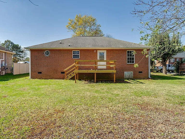 104 Tyree Springs Rd — Photo 3