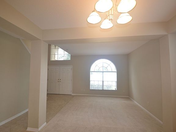 3rd image of 30640 Annadale Dr