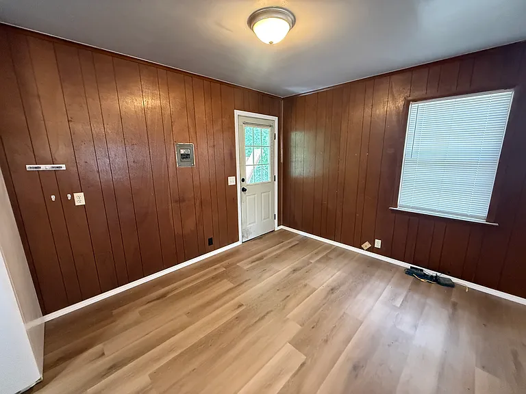 301 S Teehee Dr #1 — Photo 2