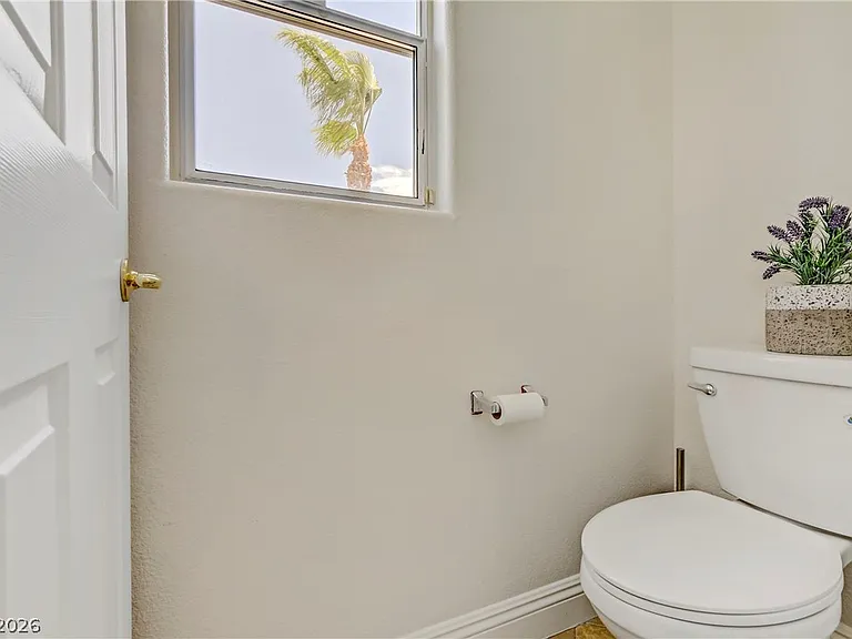 11223 Tribiani Ave — Photo 41