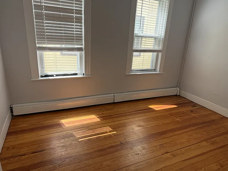 903 Saratoga St #2 — Photo 7