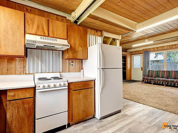 5th image of 318 E Blueberry Ave #21