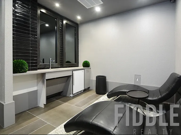 10 Montieth St #520 — Photo 25