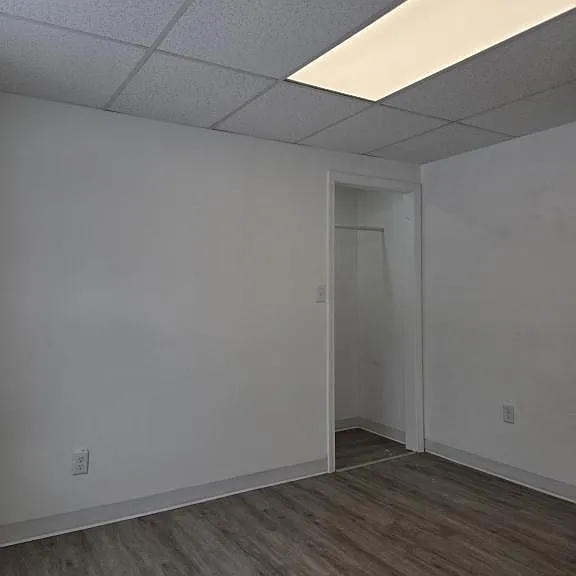 400 W Elm St #1 — Photo 8