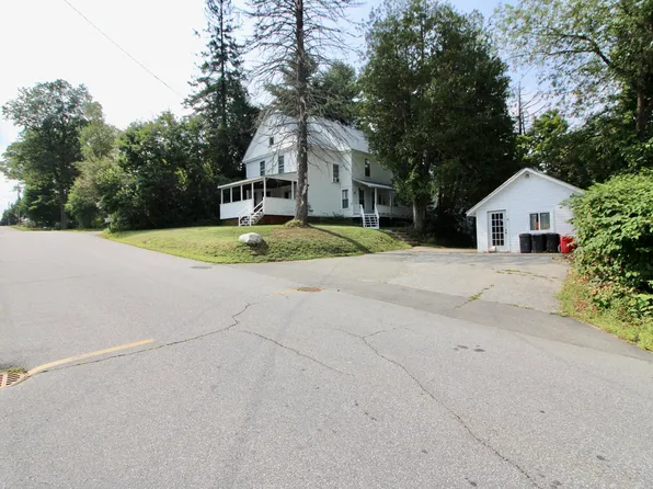 3 Oak Street, Jay, ME 04239