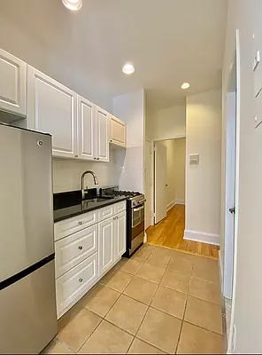 Rented by Waverly Realty Associates | media 23