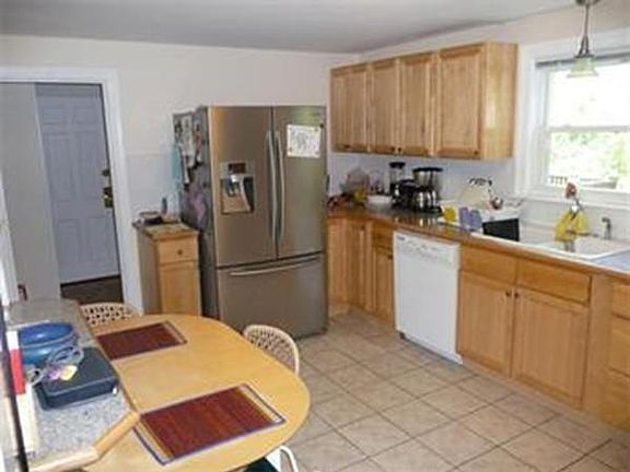 3rd image of 87 Woodward St #87