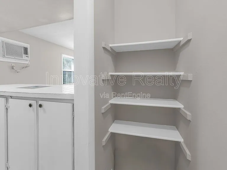 5111 Curry Ford Rd #4 — Photo 7