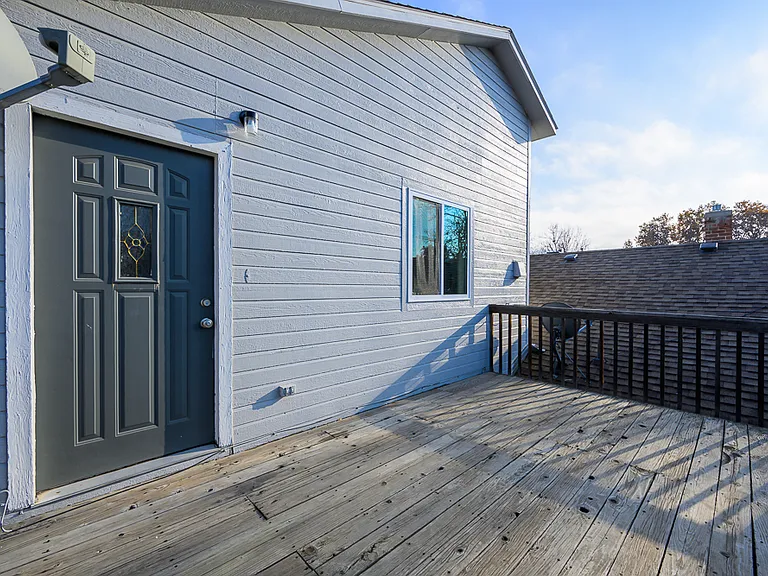 1908 Cleveland Blvd #1908 — Photo 10