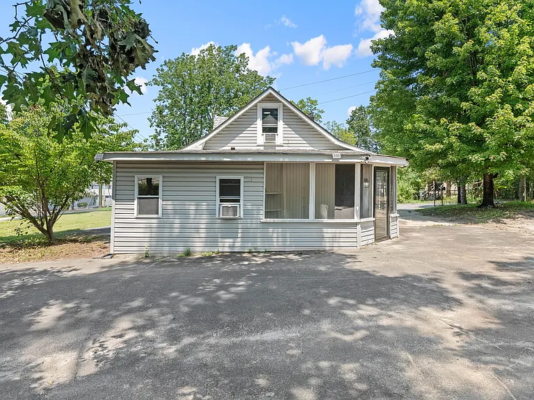 215 Erial Rd — Photo 20