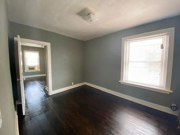 2nd image of 3520 Central St APT 1N