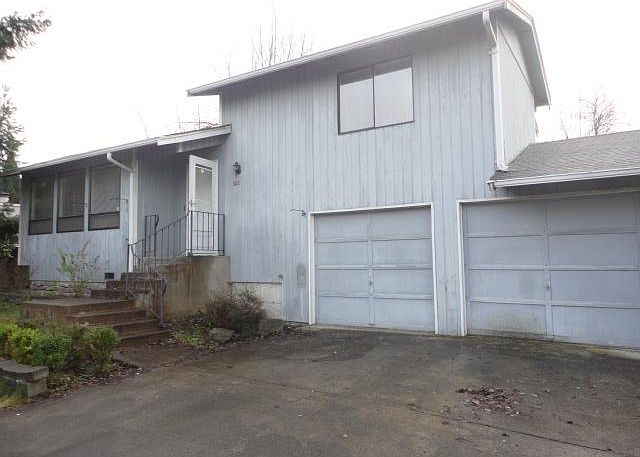 1st image of 1610 10th Ave SE