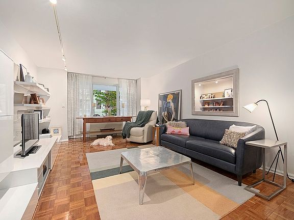 2nd image of 400 E 77th St APT 2B