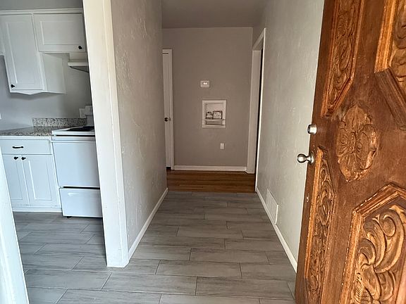 3rd image of 2505 SW 60th St