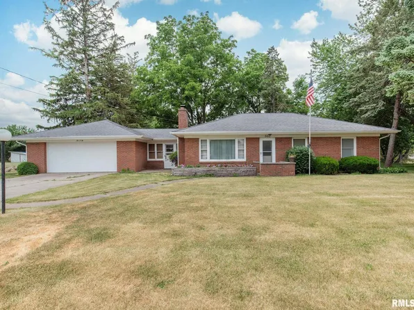502 S Mississippi St, Blue Grass, IA 52726