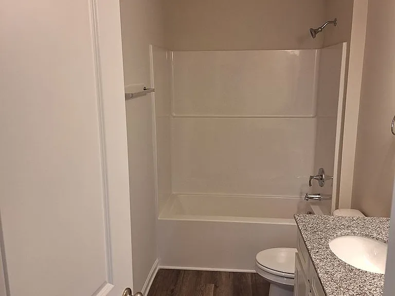 725 Gatestone Ln — Photo 25