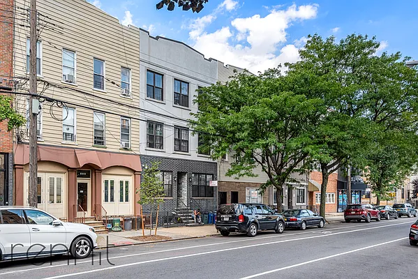 Rented by Rennit Inc. | media 12