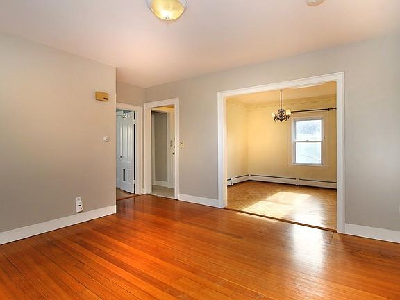 5th image of 67 Walworth St #2
