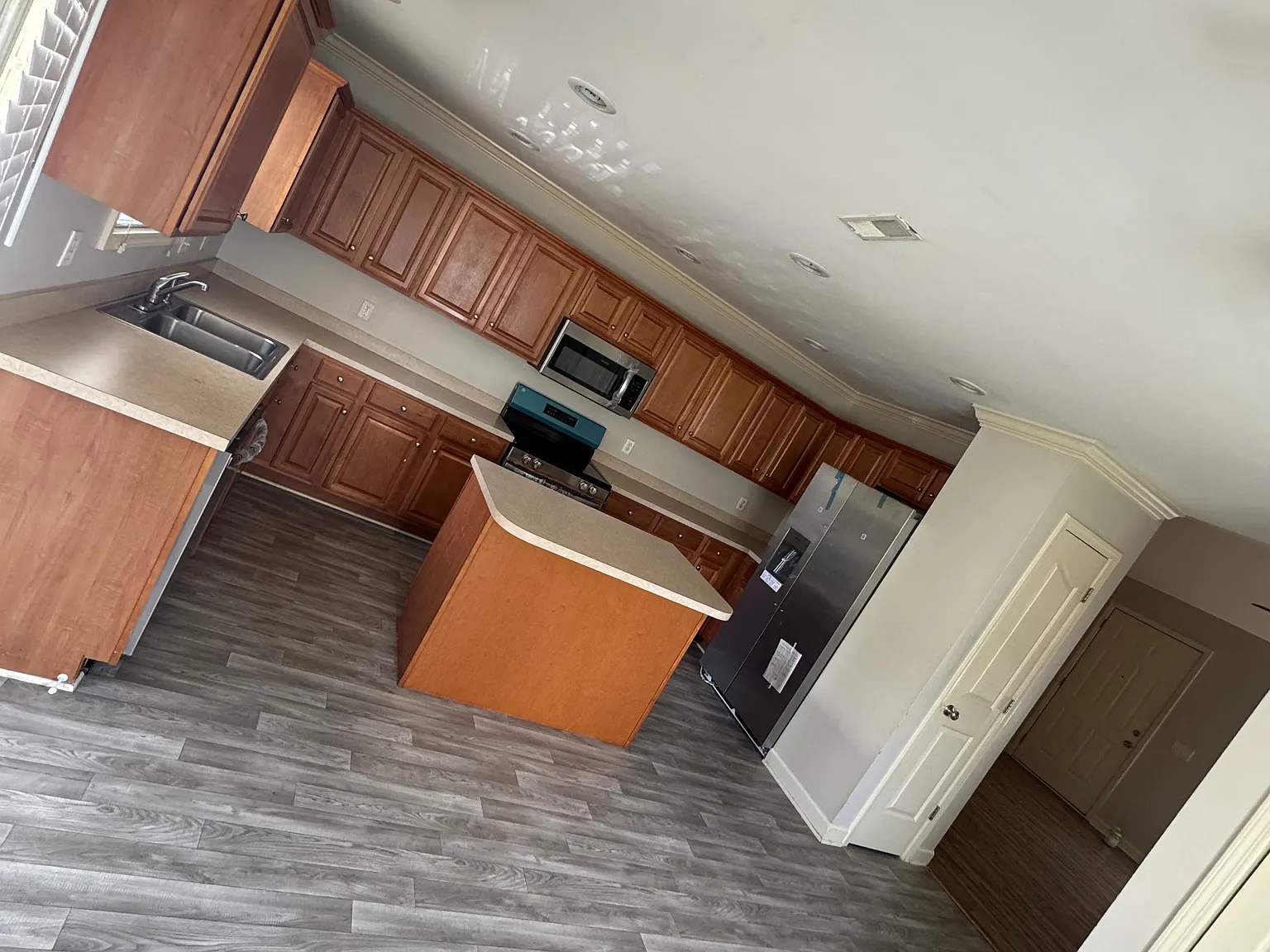2224 Stepping Stone Dr — Photo 4